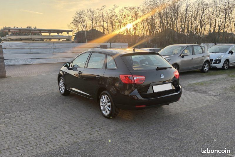 Seat IBIZA 1.6 TDI 90 STYLE (image 3)