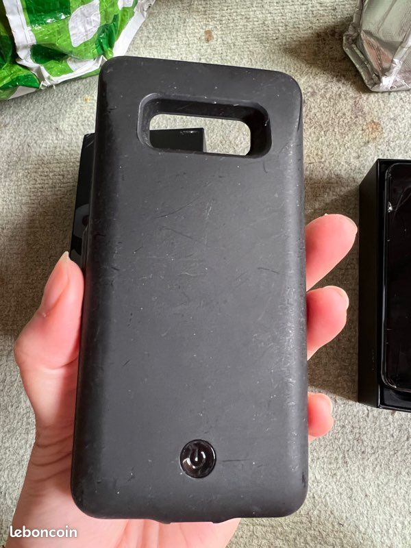 Samsung Galaxy S10e + batterie et accessoire (image 4)