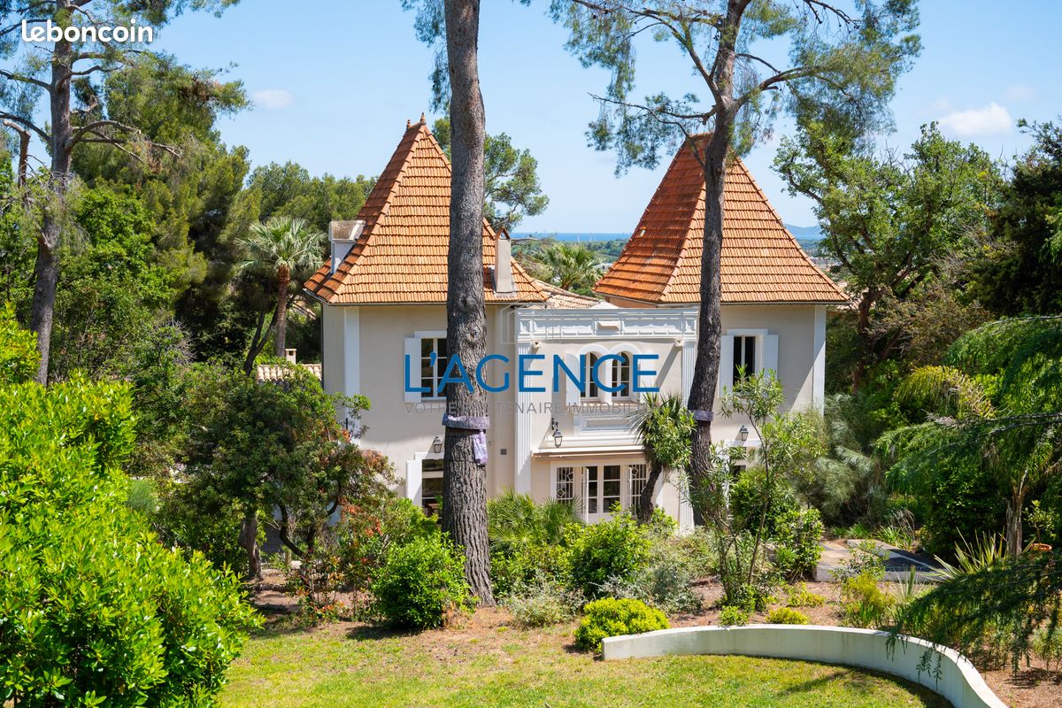Maison 6 pièces 300 m² · à Hyères · 300 m² · 3 645 000 €