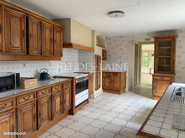 Maison 7 pièces 285 m²