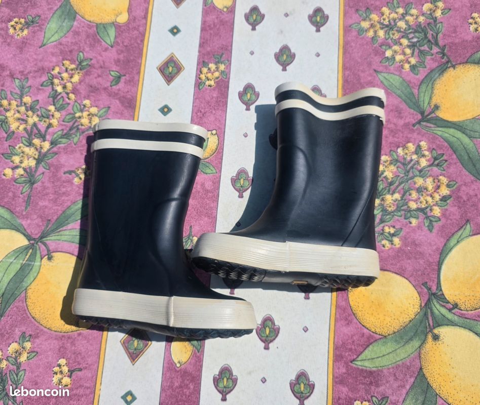 Bottes enfant marque aigle pointure 19 (image 3)