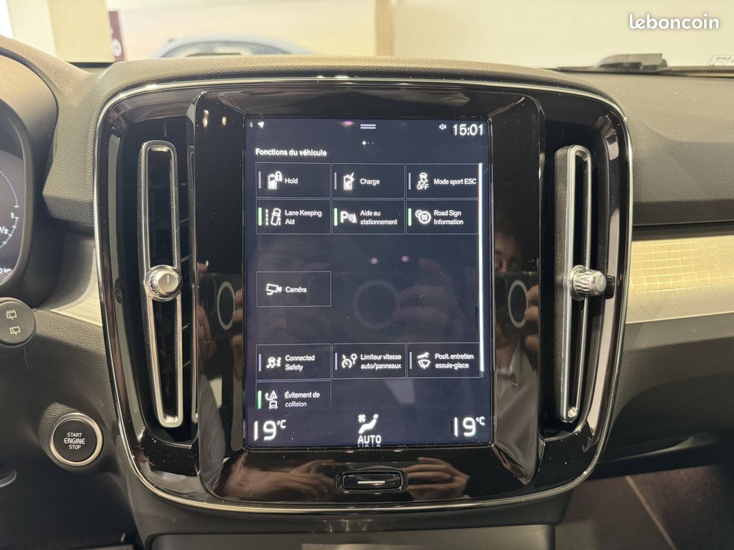 VOLVO XC40 T4 Recharge 129+82 ch DCT7 Start (image 13)
