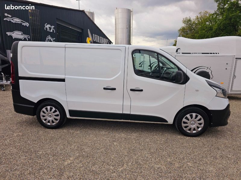 Renault TRAFIC III FG L1H1 1000 1.6 DCI 120CH GRAND CONFORT EURO6 (image 4)