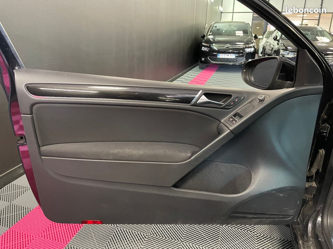 VOLKSWAGEN GOLF VI GTi 2.0 TSi 210 (image 34)