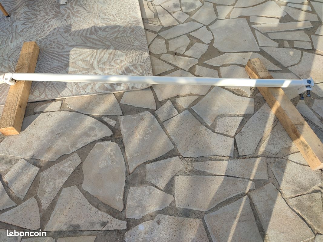 Bras de store banne blanc en parfait état physique et de fonctionnement (image 12)