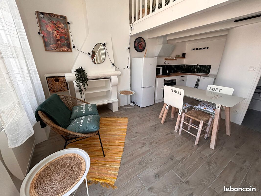 Appartement 1 pièce 29 m² · à Nîmes · 29 m² · 590 €