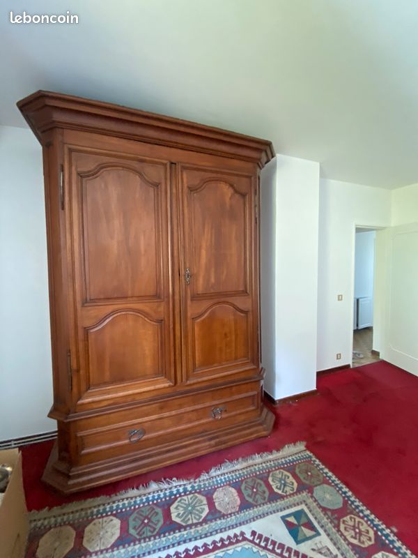 Armoire bordelaise (image 1)