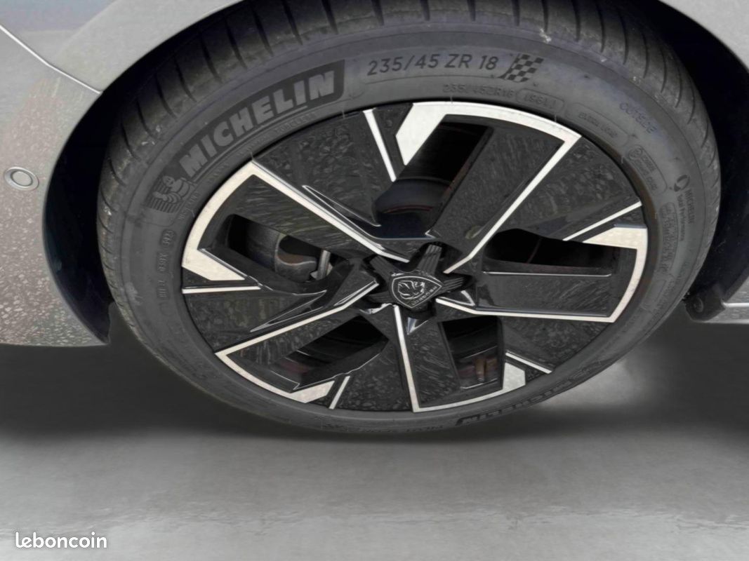 Peugeot 508 SW Hybrid 225ch GT e-EAT8 TOIT OUVRANT CHARGEUR EMBARQUE 7.4KW (image 26)