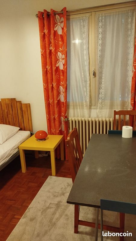 Appartement 1 pièce 11 m² · à Talence · 11 m² · 400 €