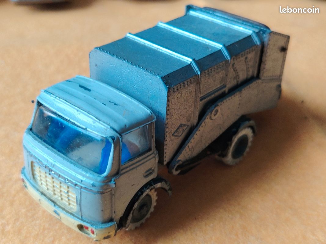 Camion Berliet Benne à Ordures JRD 131 - époque Dinky-CIJ, Collection