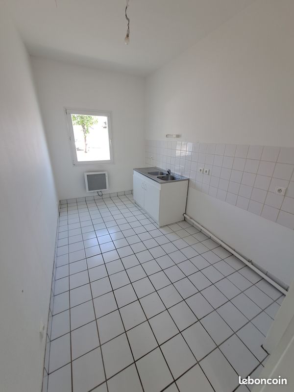 Appartement 3 pièces 64 m² · à Pont-de-Buis-lès-Quimerch · 64 m² · 80 000 €