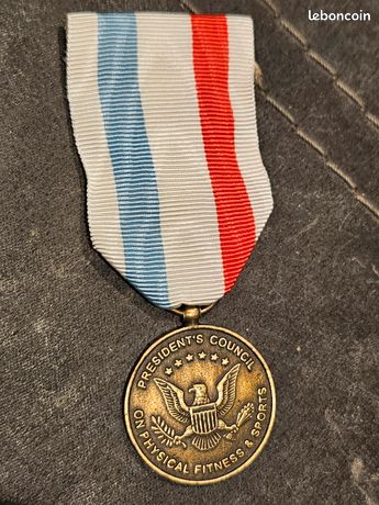 Médaille Sportive Vintage – Course à Pied – Objet De Collection Ancien