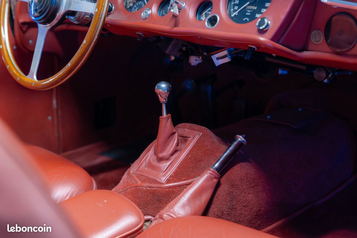 Jaguar XK140 OTS 1955 - Excellent état - Restauration complète (image 15)