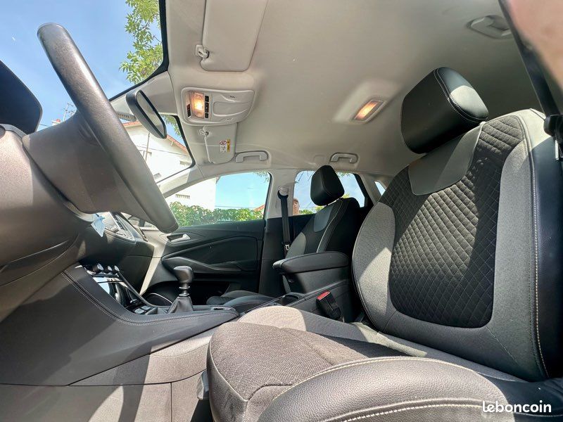 Opel Grandland X 1.2 Turbo 130ch Edition (image 9)