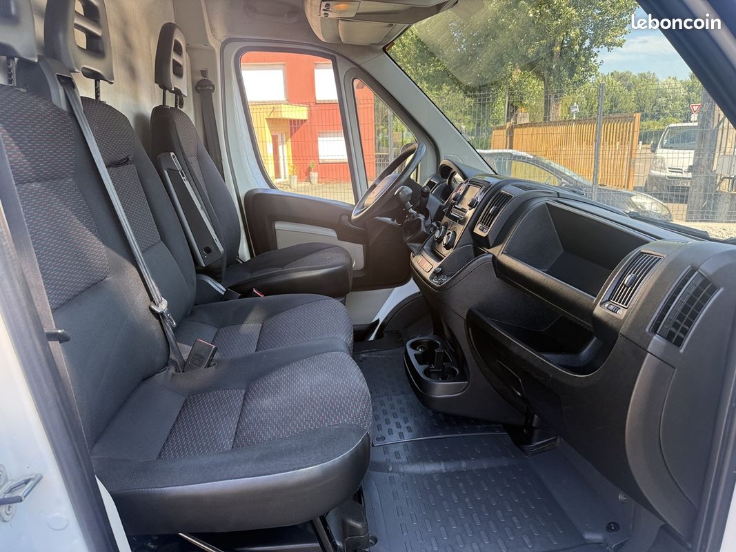 Peugeot BOXER FG 330 L1H2 2.0 BLUEHDI 110 PREMIUM / TVA / (image 8)