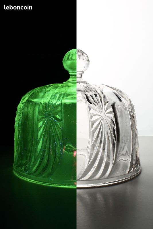 Ancienne Cloche à Fromage En Verre Opalescent – Style Pressé Moulé, Fait Main Et Vintage !
