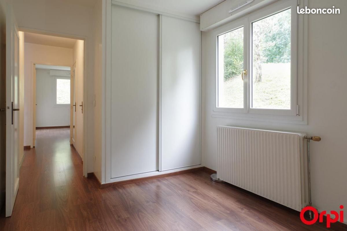 Appartement a louer tassin-la-demi-lune - 5 pièce(s) - 100 m2 - Surfyn