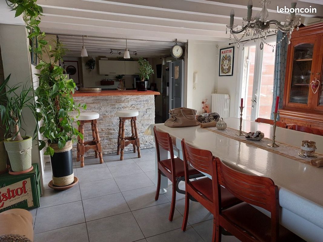 Maison 7 pièces 170 m² - Saint-Sulpice-et-Cameyrac 33450 (image 3)