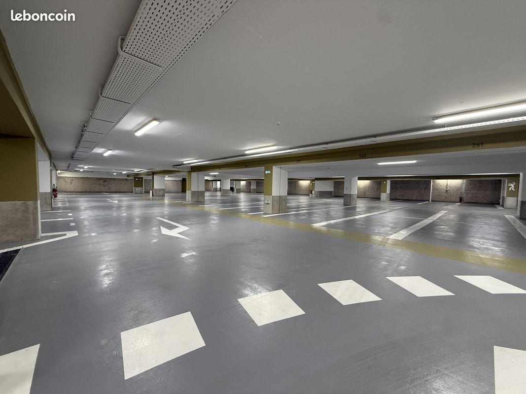Parking 12 m² · à Strasbourg · 12 m² · 150 €/mois