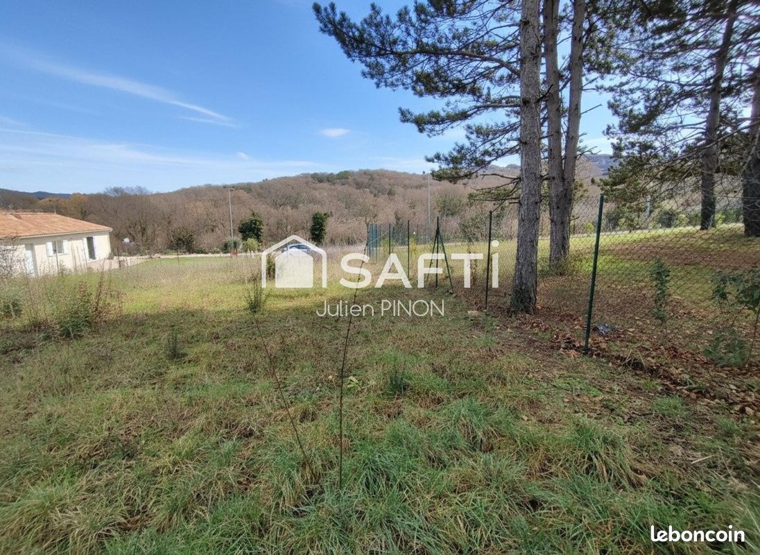 Terrain 846 m² · à Apt · 846 m² · 104 000 €