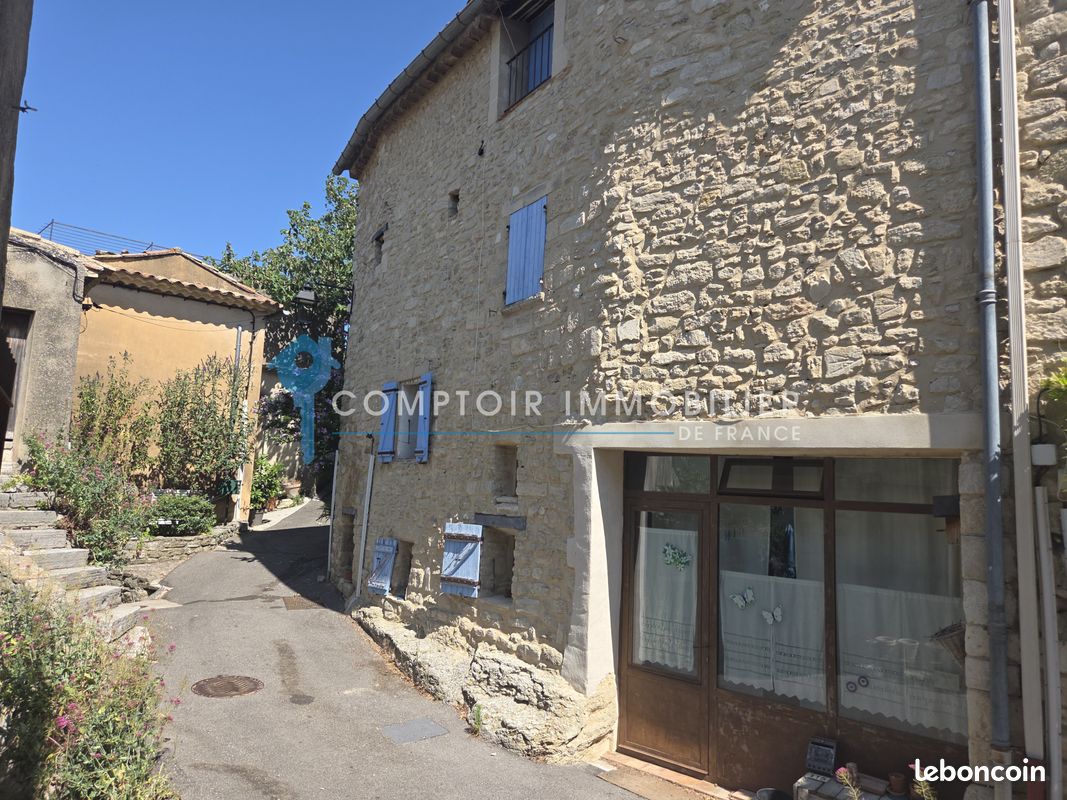 Maison 4 pièces 124 m² · à Saint-Martin-de-Castillon · 124 m² · 275 000 €