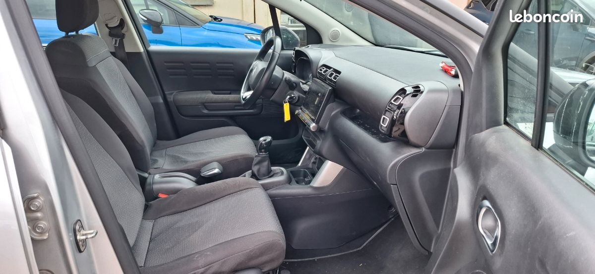 CITROEN C3 AIRCROSS 1,6 BLUE HDI 100CH FEEL Business, bon état (image 5)