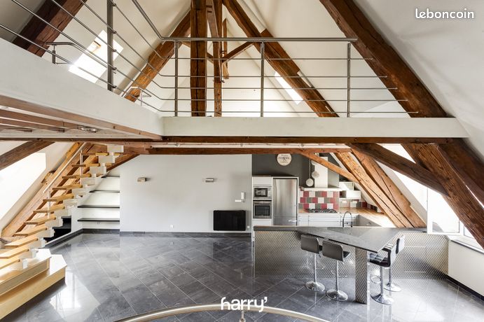 Loft 6 pièces 170 m²