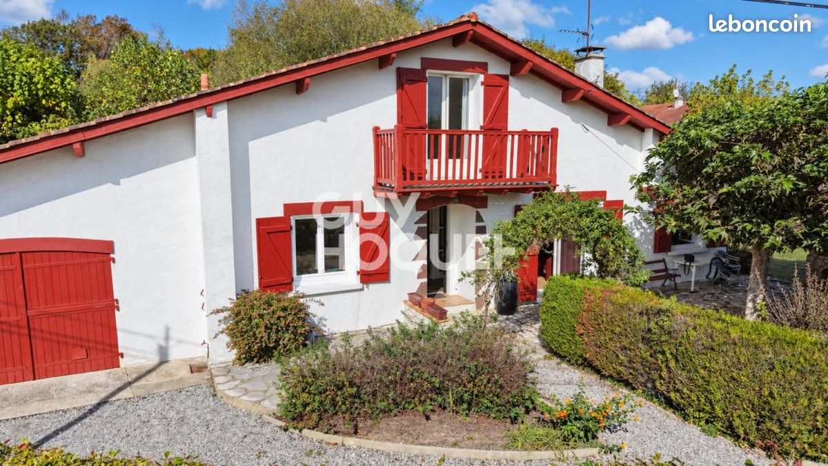 Maison 6 pièces 112 m² · à Ustaritz · 112 m² · 480 000 €