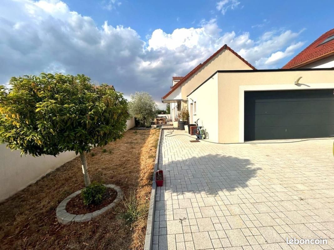 Maison 6 pièces 177 m² · à Dijon · 177 m² · 419 000 €