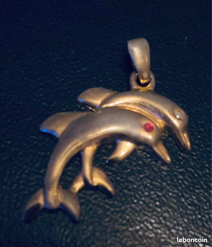 Pendentif Ancien Dauphins Bronze (image 2)