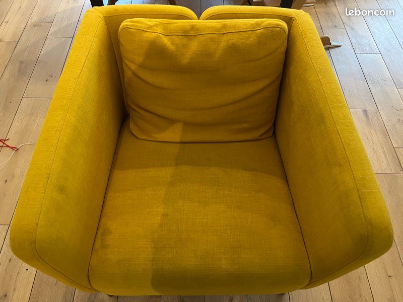 Fauteuil jaune d'occasion (image 3)
