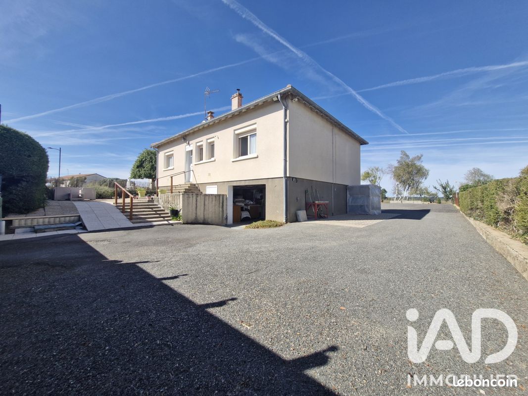 Maison 5 pièces 80 m² · à Cléré-sur-Layon · 80 m² · 137 000 €