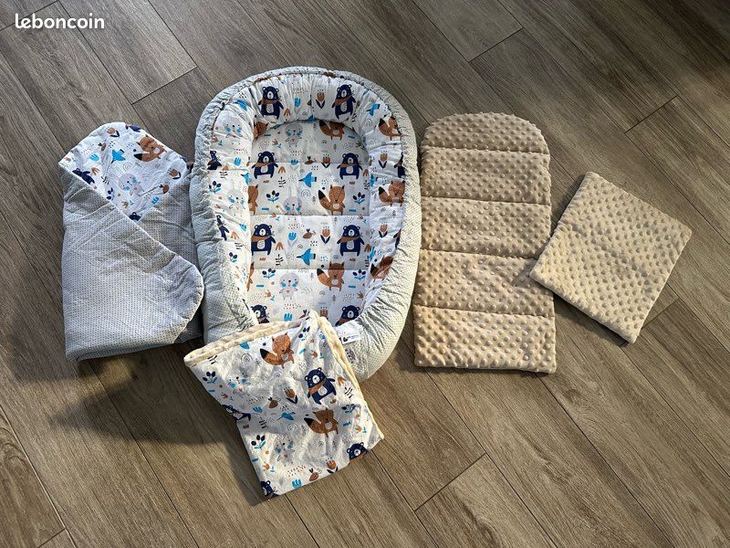 Réducteur de lit bébé (image 1)