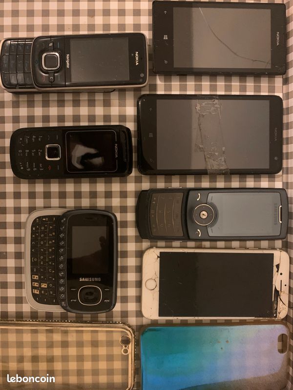 Lot de smartphone + chargeur iPhone 6 (image 1)