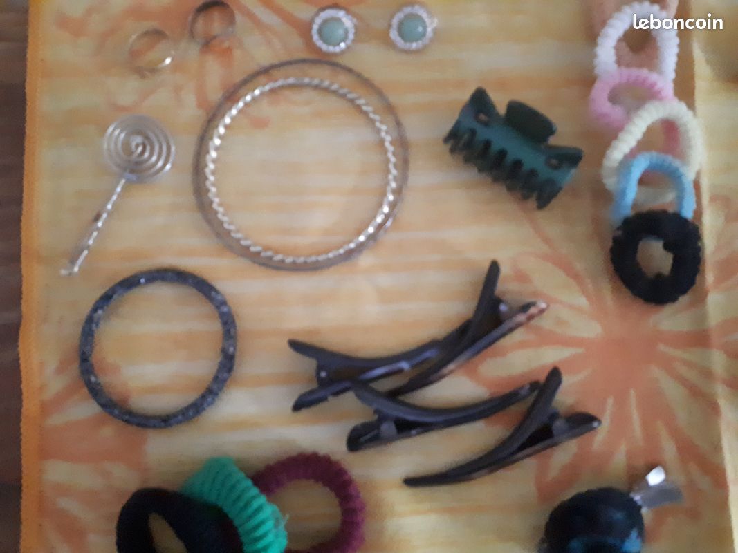 Bijoux et barettes pour enfant (image 1)