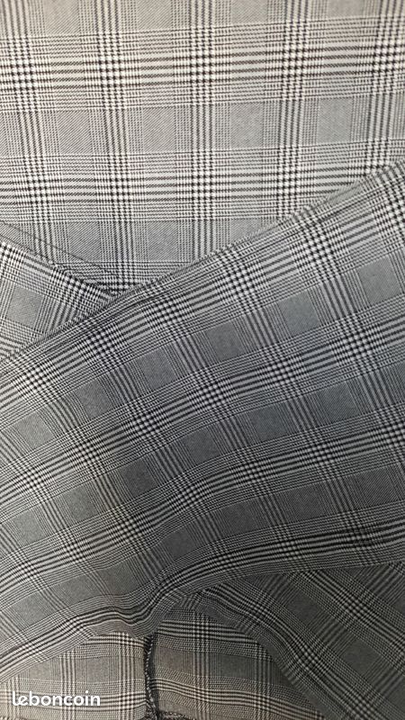 Jupe courte noire et blanche (image 2)