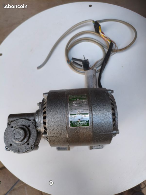 Bloc moteur réducteur (image 1)