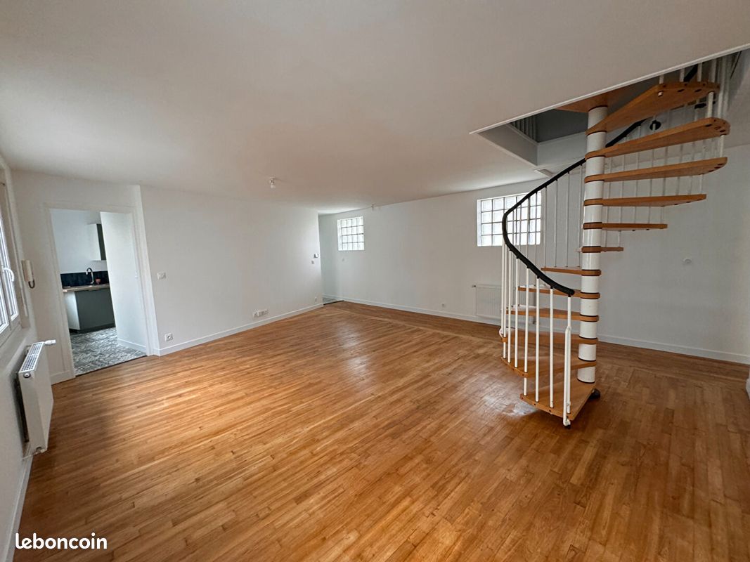 Appartement 5 pièces 123 m² · à Vannes · 123 m² · 1 260 €/mois