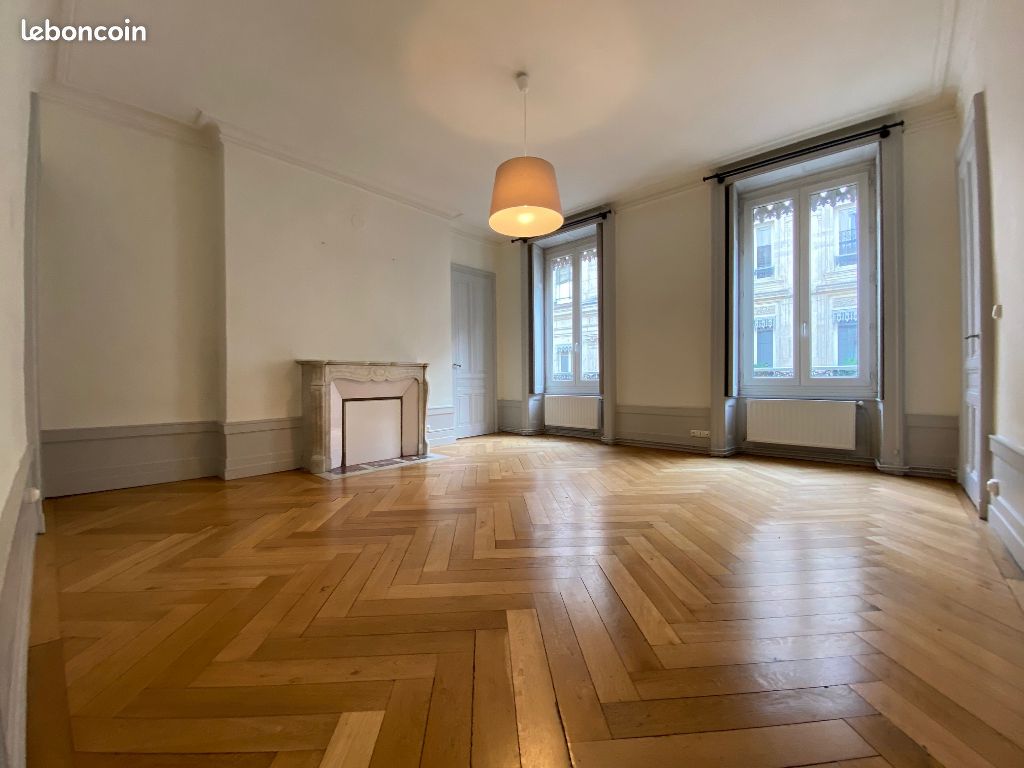 Appartement 5 pièces 126 m² · à Besançon · 126 m² · 1 195 €