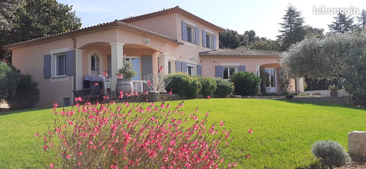 Maison 5 pièces 143 m² · à Pouzilhac · 143 m² · 530 000 €