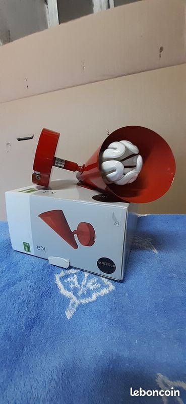 Plafonnier et applique métallique de couleur rouge (image 7)