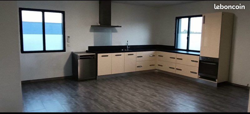 Appartement 3 pièces 68 m² · à Saint-Martin-de-Crau · 68 m² · 1 150 €/mois
