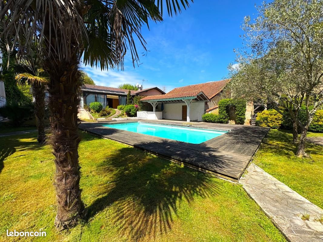 Maison 4 pièces 130 m² · à Aire-sur-l'Adour · 130 m² · 195 000 €