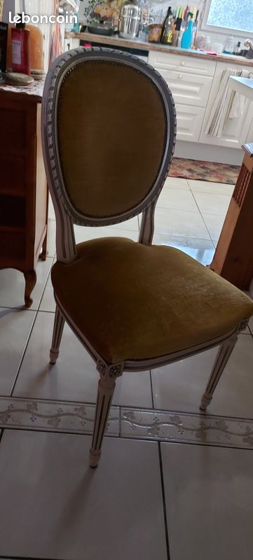 6 chaises de style 100 euros (image 1)