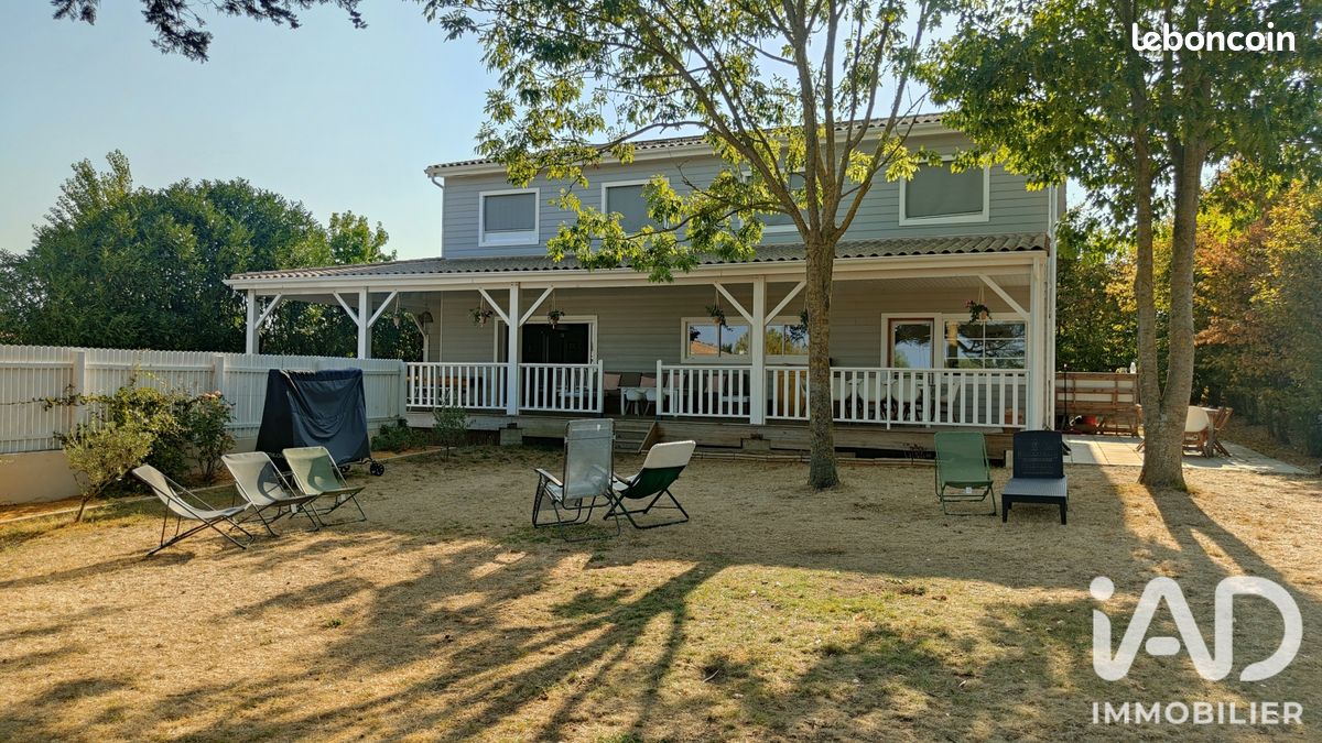 Maison 11 pièces 266 m² · à Talmont-Saint-Hilaire · 266 m² · 824 000 €