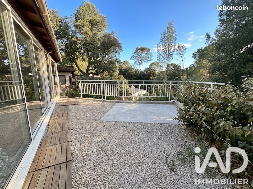 Terrain 200 m² · à Fréjus · 200 m² · 72 000 €
