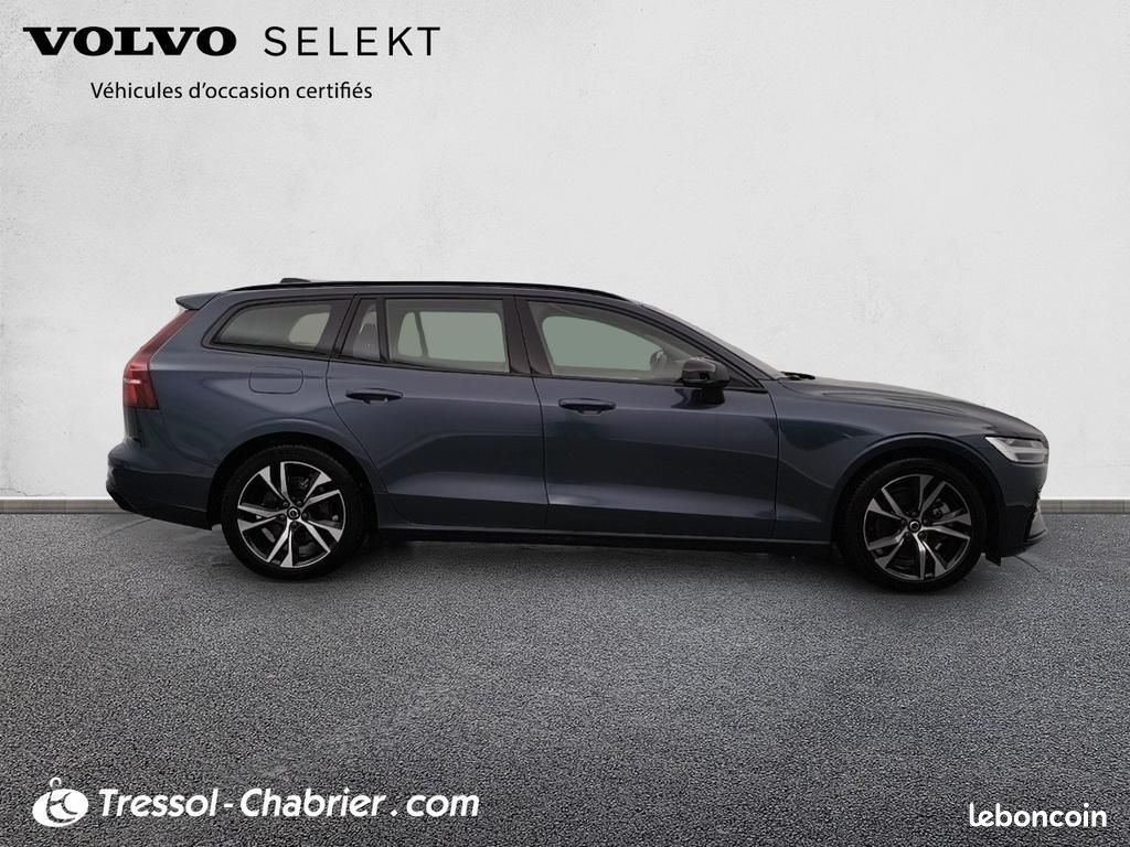 Volvo V60 B4 197 ch DCT7 Ultra Style Dark (image 6)