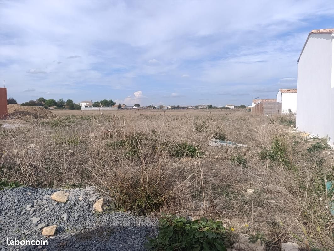 Terrain 275 m² · à Villedoux · 79 600 €