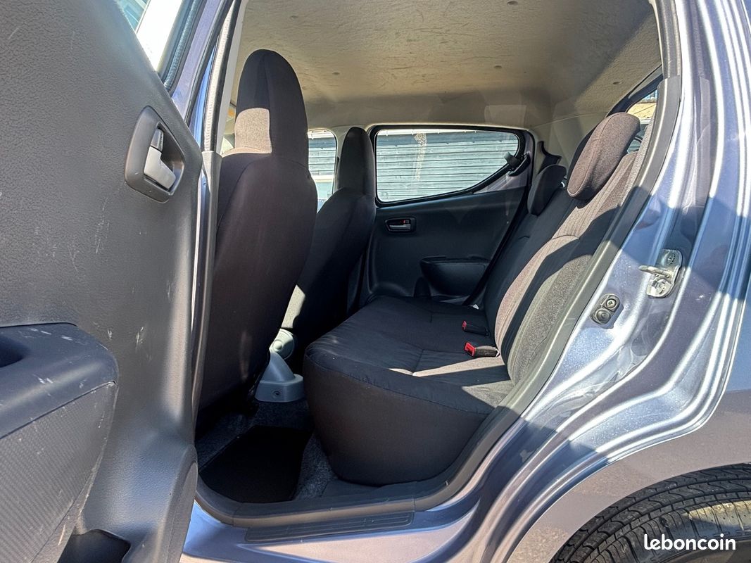 NISSAN PIXO 1.0 - 68 CH Visia (image 5)