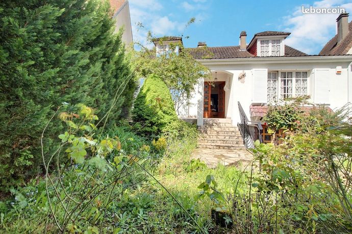 Propriété 6 pièces 150 m²